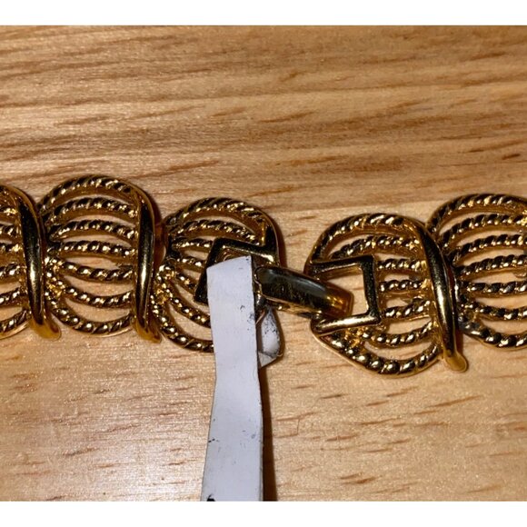 Vintage Napier Gold-Tone Linked Necklace - Picture 3 of 8